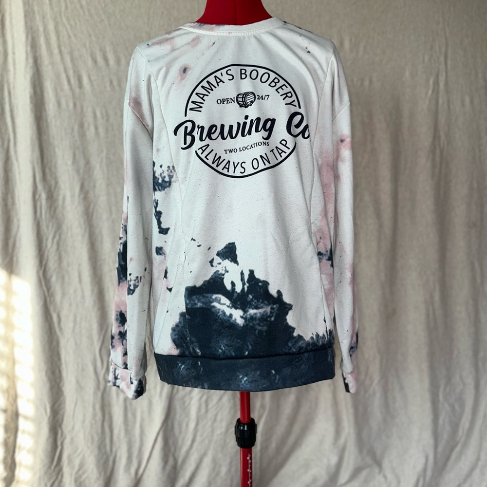 Graphic Long Sleeve Nursing Sweatshirt